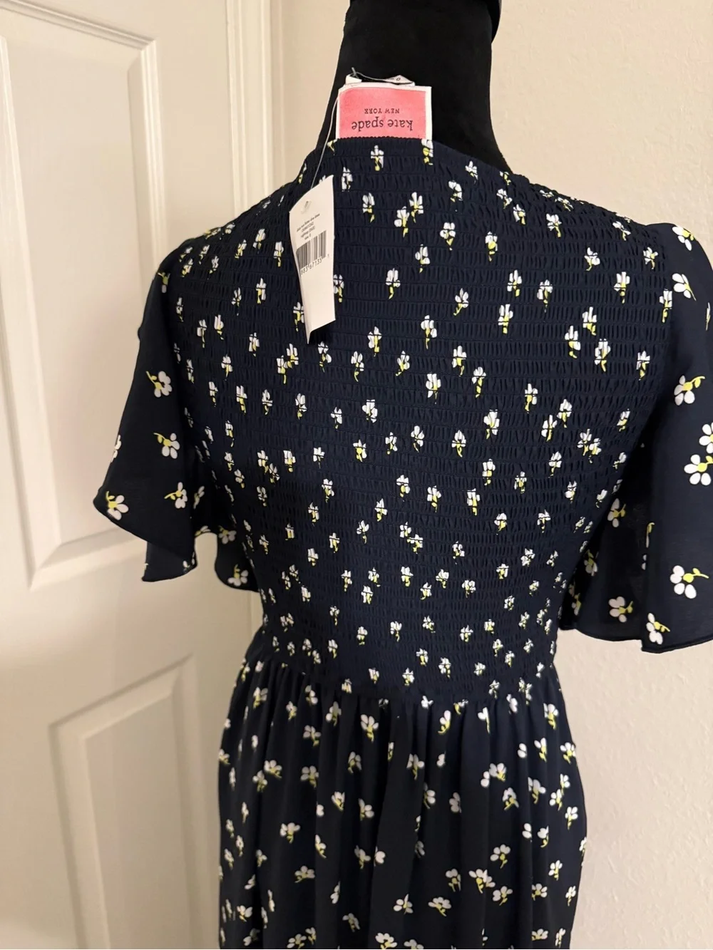 kate spade Navy Floral Midi Dress - Daisy Toss Flutter Sleeve Dress. 👗 NWT